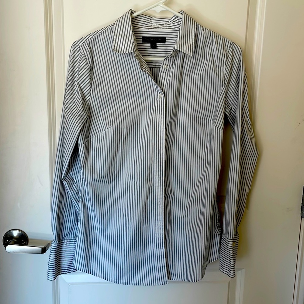 Banana Republic Riley Tailored Fit Button Down Shirt
